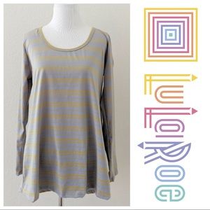 ☀️ NWT! Lularoe Lynnae Long Sleeve Shirt